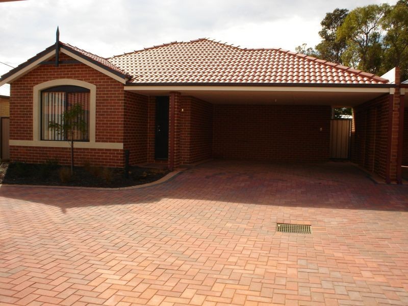 8/59-71 Little John Road Cnr Lowanna w, Armadale WA 6112