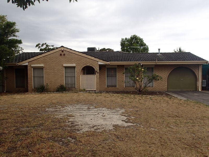 12 Coachwood Way, Maddington WA 6109