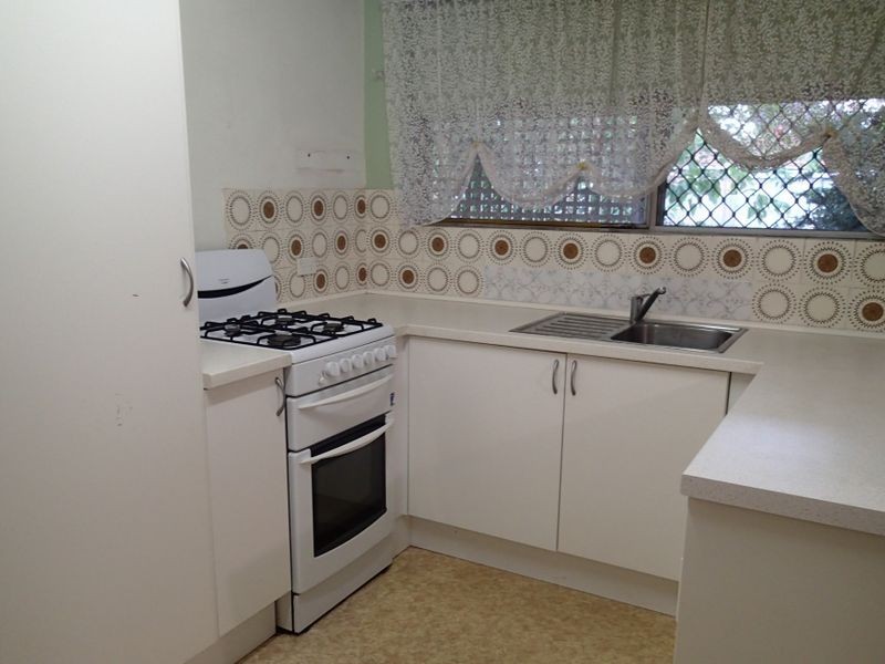 12 Coachwood Way, Maddington WA 6109