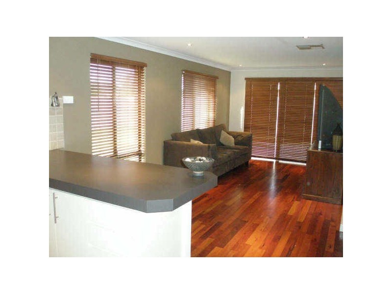 30 Menora Loop, Warnbro WA 6169