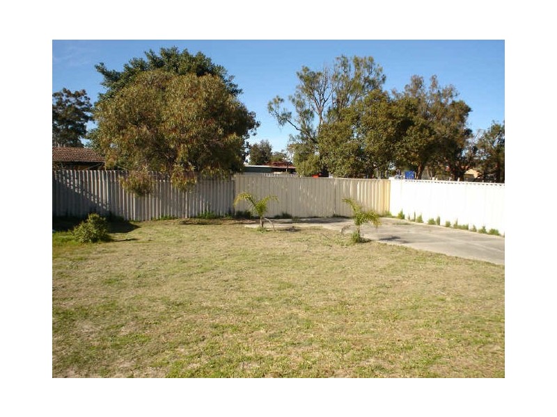 12 Ecton Street, Gosnells WA 6110