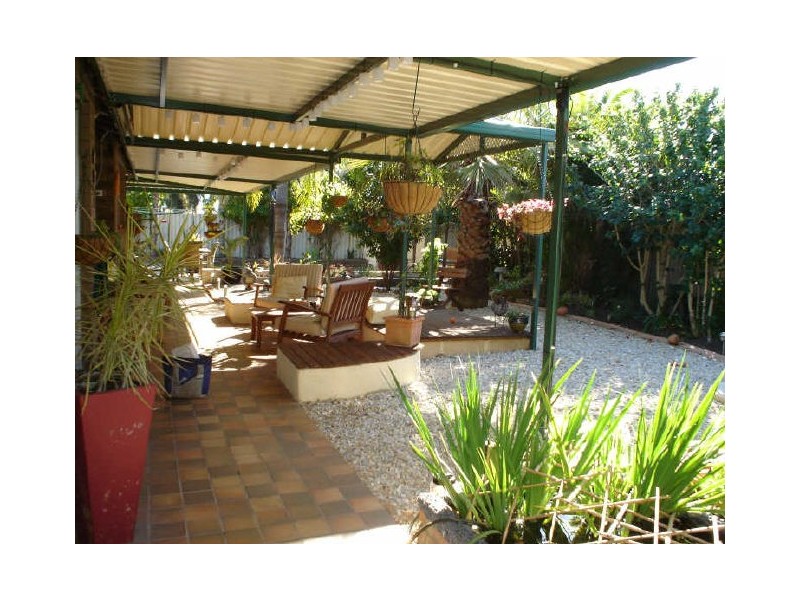 2 Moonstone Place, Gosnells WA 6110