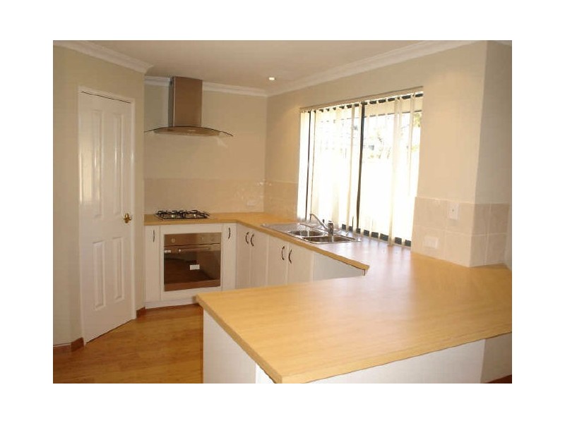 7/18 Evelyn Street, Gosnells WA 6110