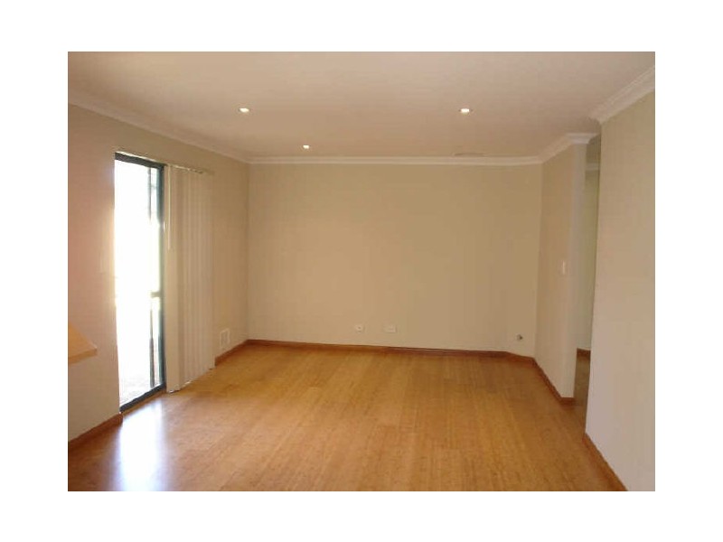 7/18 Evelyn Street, Gosnells WA 6110