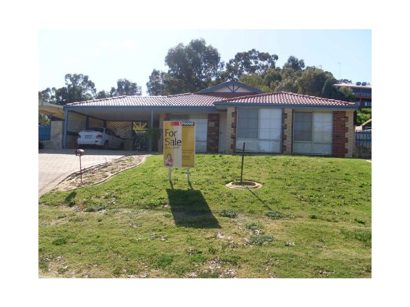 41 Derry Ave, Mount Nasura WA 6112