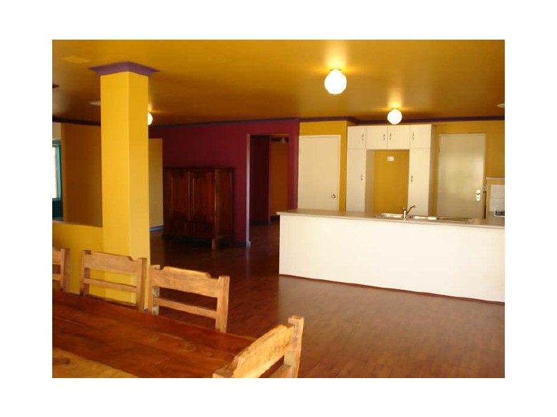 41 Derry Ave, Mount Nasura WA 6112