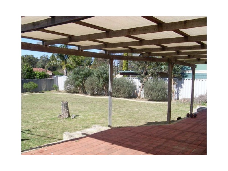 10 Gell Court, Kelmscott WA 6111