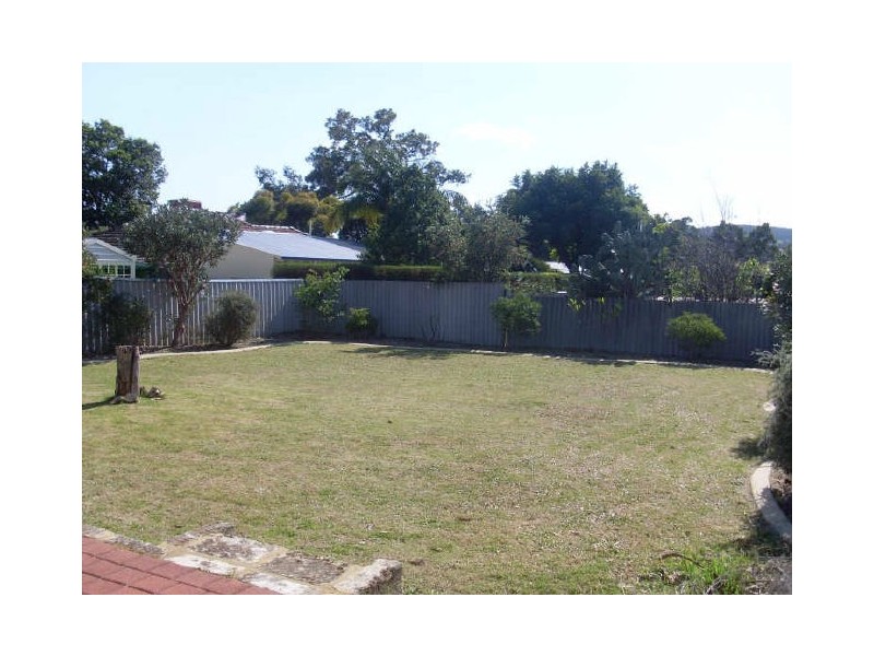 10 Gell Court, Kelmscott WA 6111