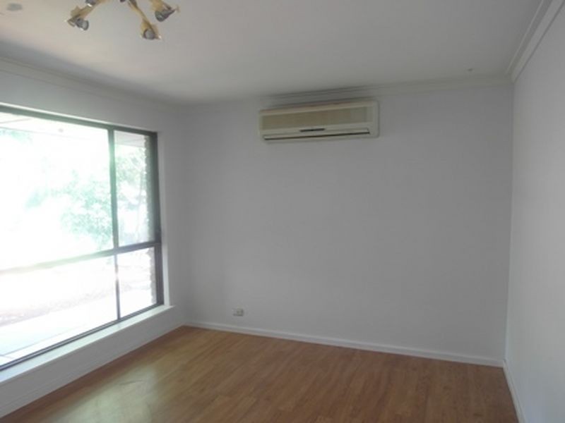 42 James Street, Gosnells WA 6110