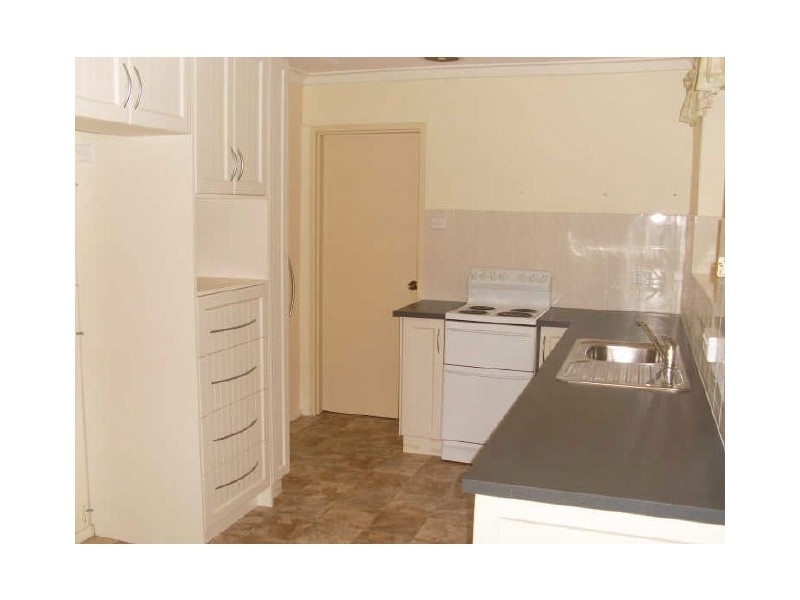 30 Holling Street, Maddington WA 6109