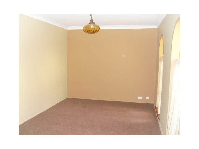 30 Holling Street, Maddington WA 6109