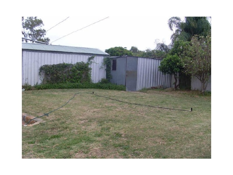 30 Holling Street, Maddington WA 6109