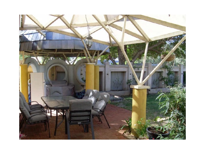 5 Weston Street, Maddington WA 6109