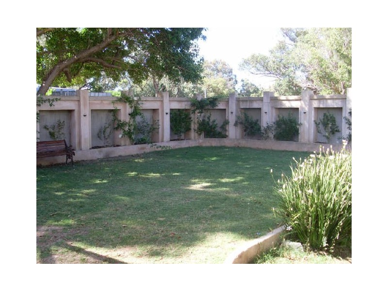 5 Weston Street, Maddington WA 6109