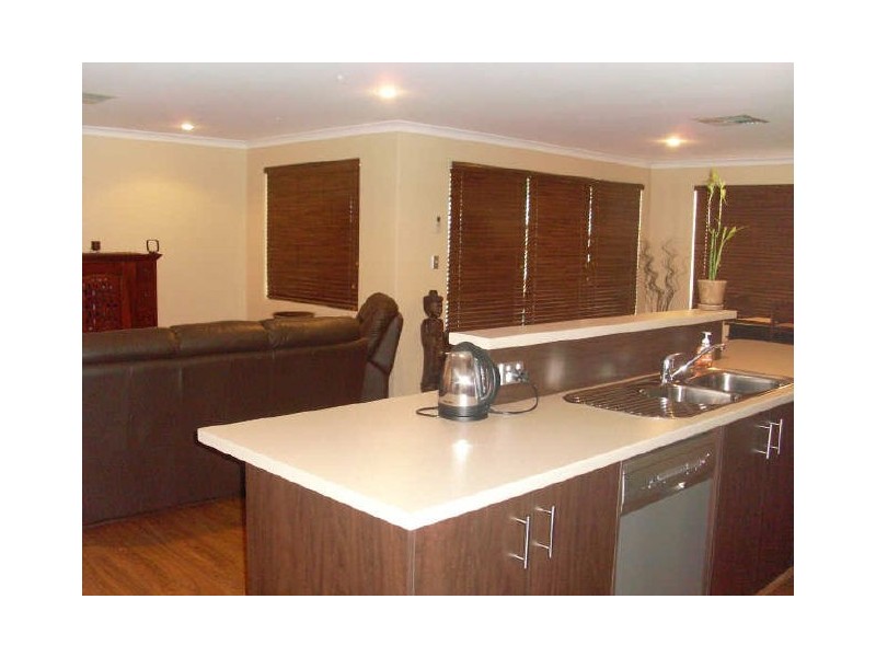 9 Coles Street, Byford WA 6122