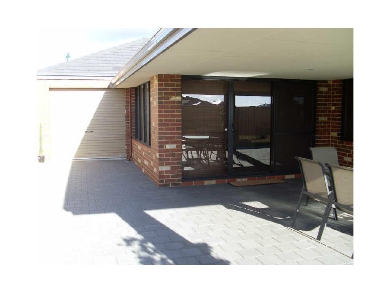 9 Coles Street, Byford WA 6122