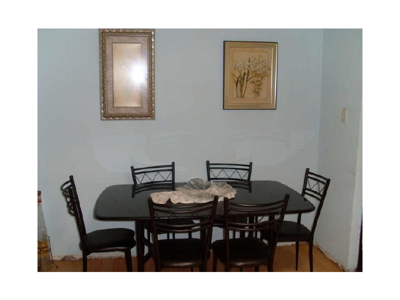 4 Hibiscus Road, Maddington WA 6109