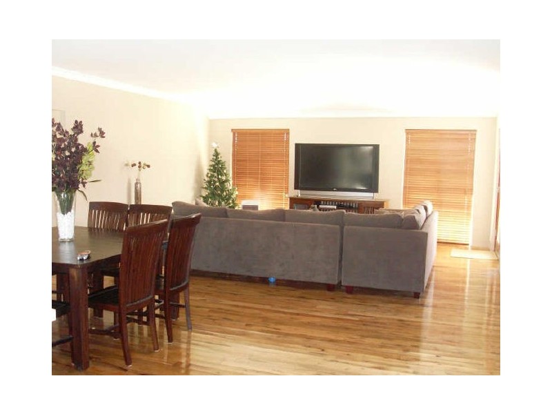 76 Broadway Blvd, Piara Waters WA 6112