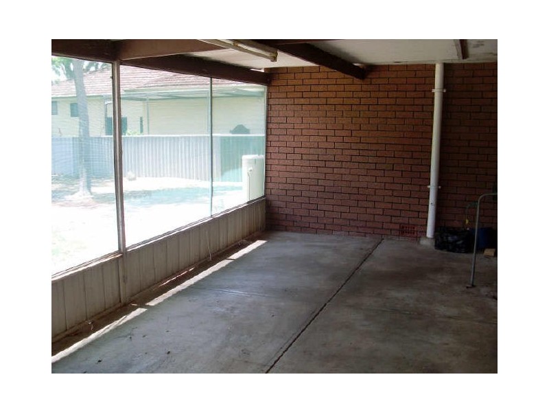 27 Ilma Street, Gosnells WA 6110