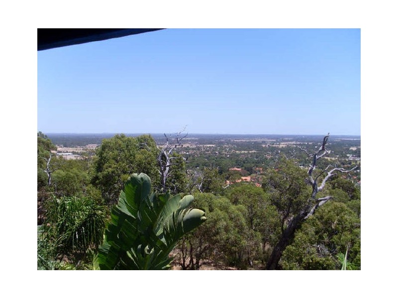 31 Opal Way, Mount Richon WA 6112