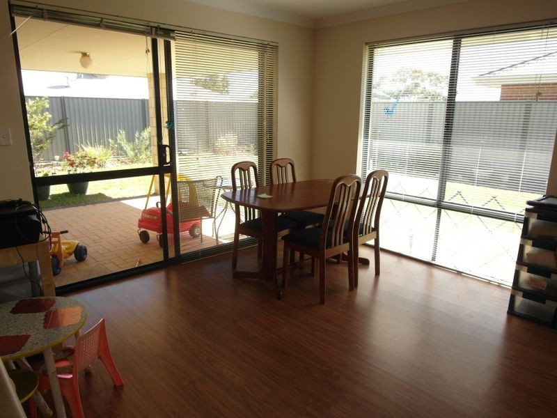 35 Diamantina Blvd, Darling Downs WA 6122