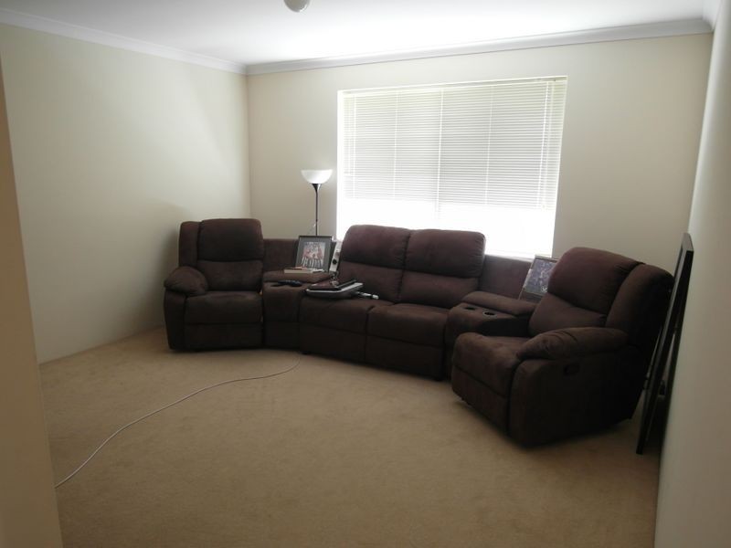 35 Diamantina Blvd, Darling Downs WA 6122