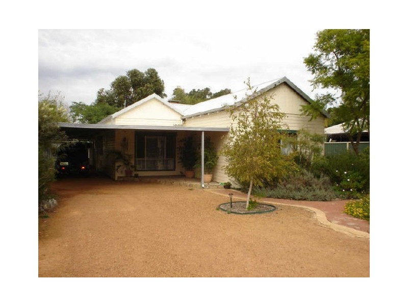 34 Evelyn Street, Gosnells WA 6110