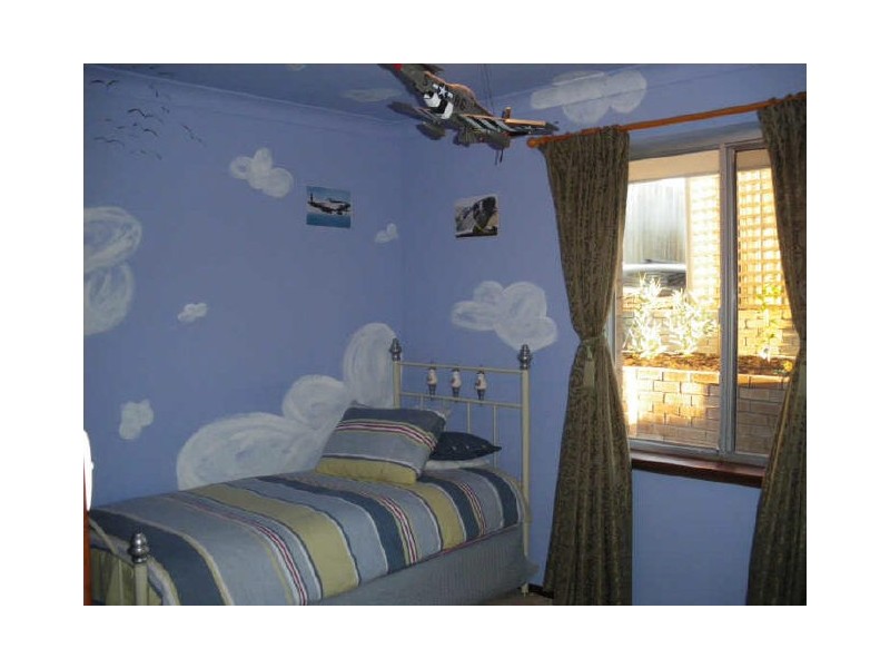 24 Wooramel Cres, Gosnells WA 6110