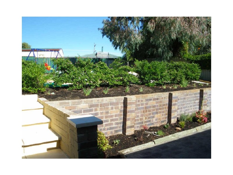 24 Wooramel Cres, Gosnells WA 6110