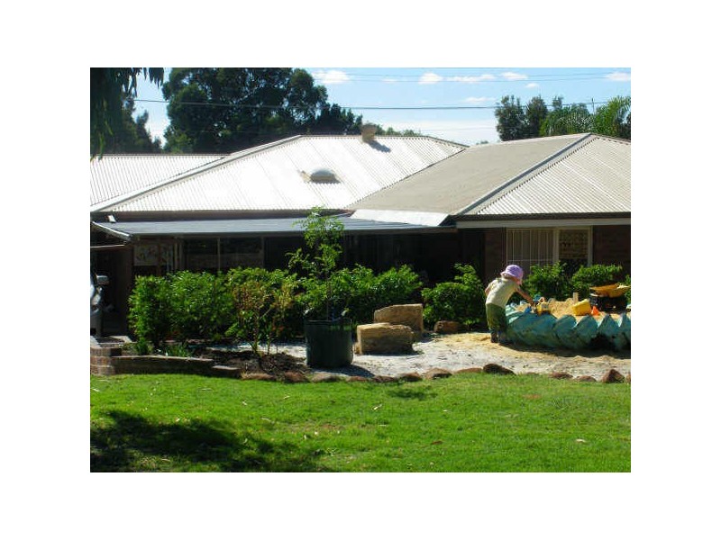 24 Wooramel Cres, Gosnells WA 6110