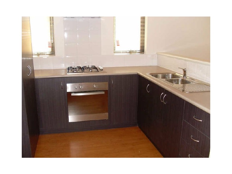 4/69 Bert Street, Gosnells WA 6110