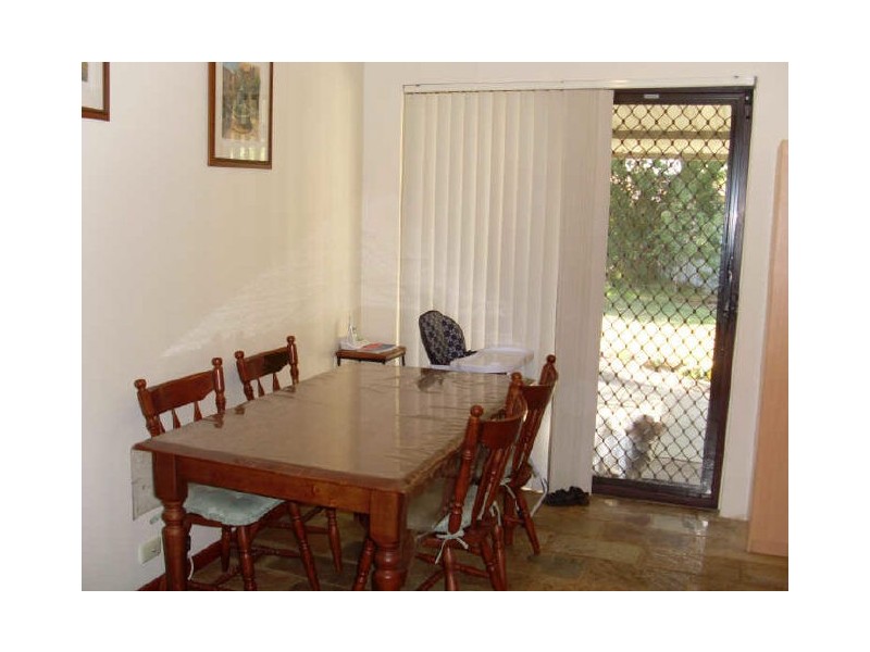 4 Warren Street, Gosnells WA 6110