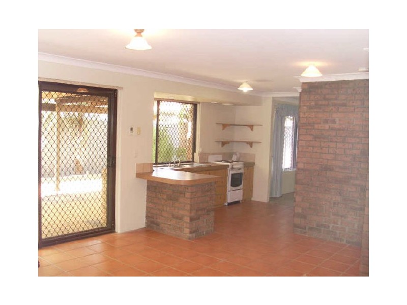 4 Blackwood Street, Gosnells WA 6110