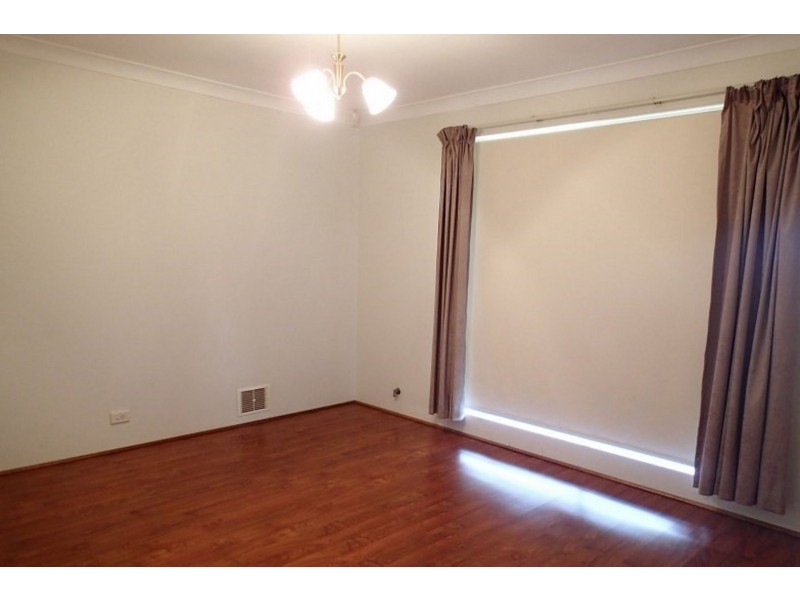 11 Mackay Crescent, Gosnells WA 6110