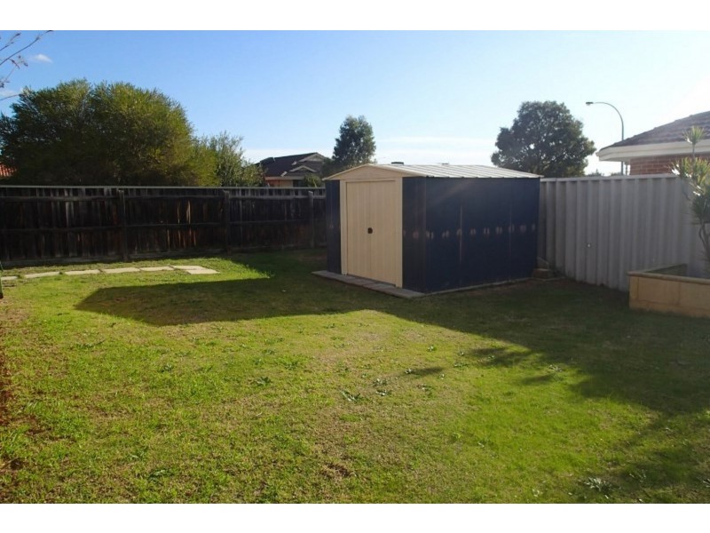 11 Mackay Crescent, Gosnells WA 6110
