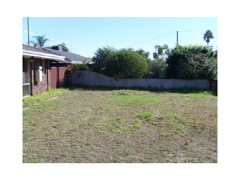 86 Gosnells Road West, Maddington WA 6109