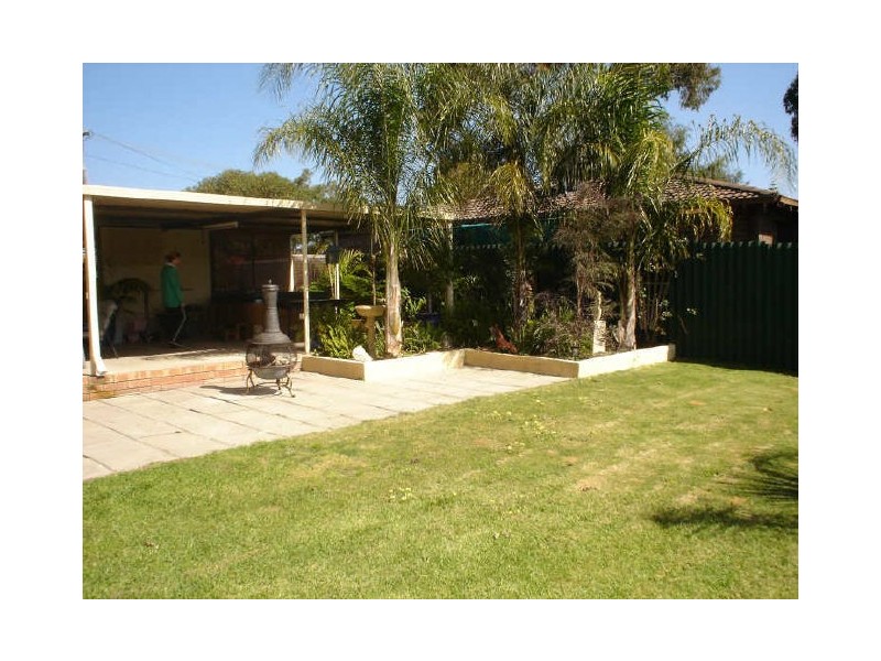 19 Dionne Place, Gosnells WA 6110