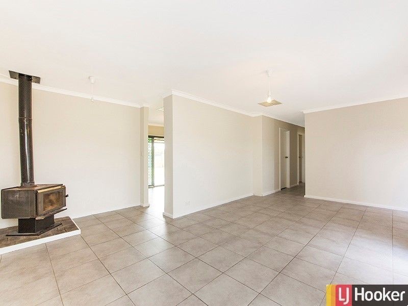 46 Greenway Avenue, Thornlie WA 6108