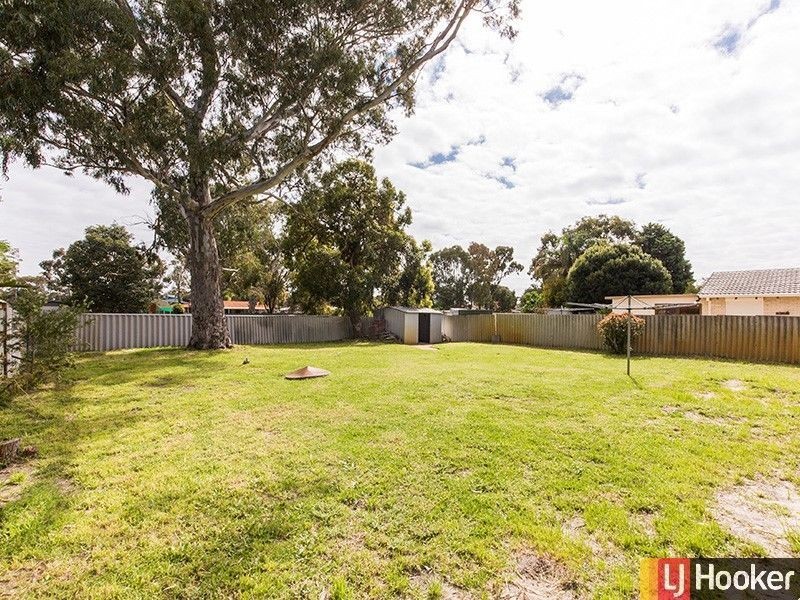 46 Greenway Avenue, Thornlie WA 6108