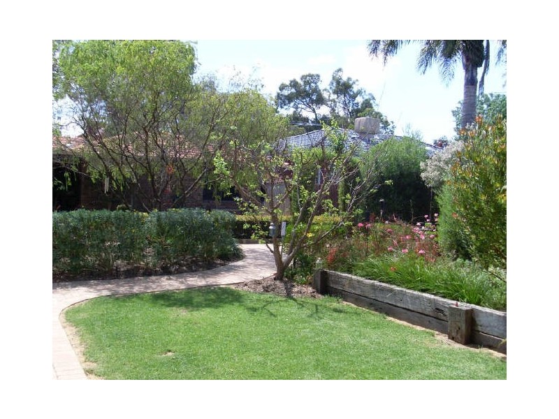 11 Frederic Street, Gosnells WA 6110