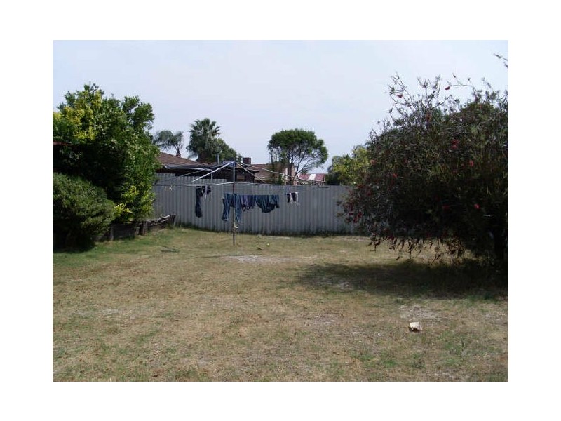 77 Murchison Way, Gosnells WA 6110