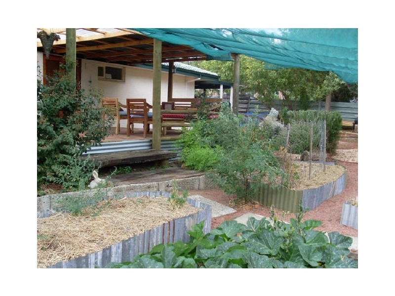 7 Ellen Street, Mount Nasura WA 6112