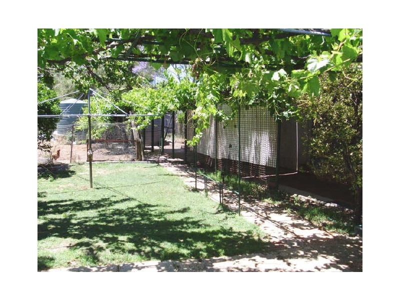 6 Manby Street, Gosnells WA 6110