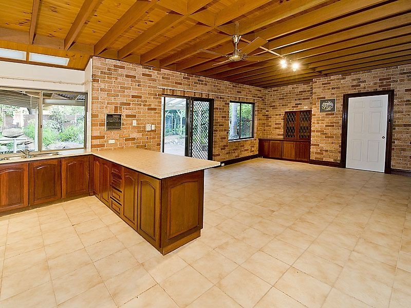 93 Regency Drive, Thornlie WA 6108