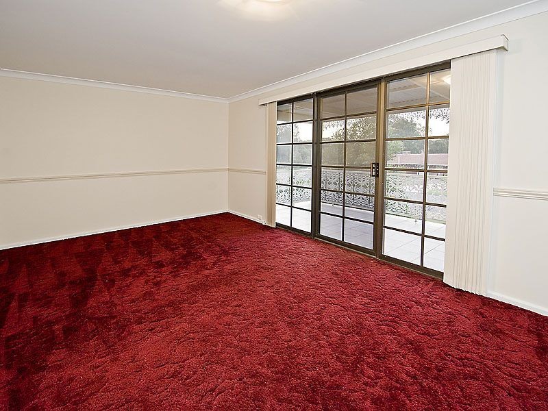93 Regency Drive, Thornlie WA 6108