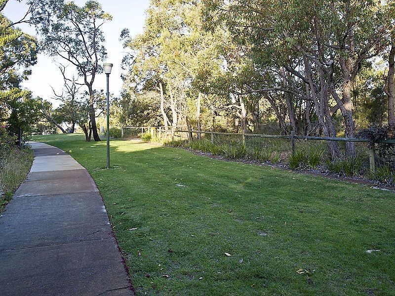 93 Regency Drive, Thornlie WA 6108