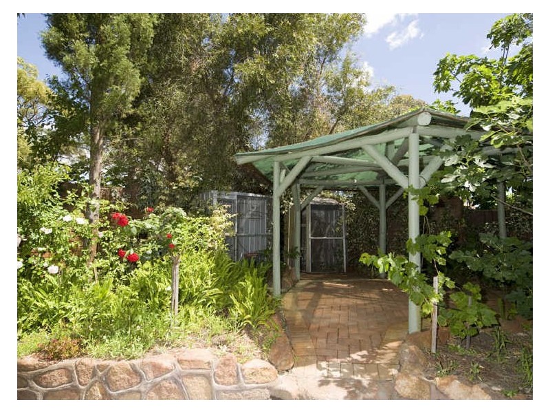 93 Regency Drive, Thornlie WA 6108