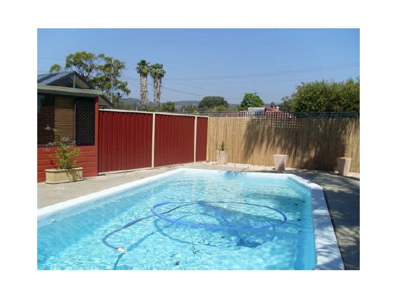 12 Hibiscus Road, Maddington WA 6109
