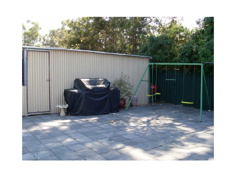 12 Hibiscus Road, Maddington WA 6109