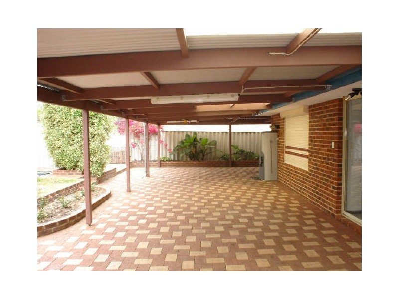 48 Ellamere Retreat, Maddington WA 6109